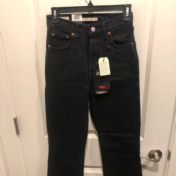 NWT Levi's Premium Ribcage Bootcut jeans in black - Picture 1 of 6